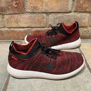 Nike Roshe Two Flyknit V2 Running Shoes. Men’s Size 9